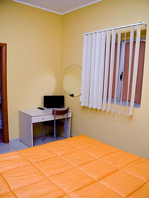 ليزينا Albergo L'Approdo المظهر الخارجي الصورة
