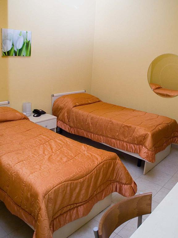 ليزينا Albergo L'Approdo المظهر الخارجي الصورة