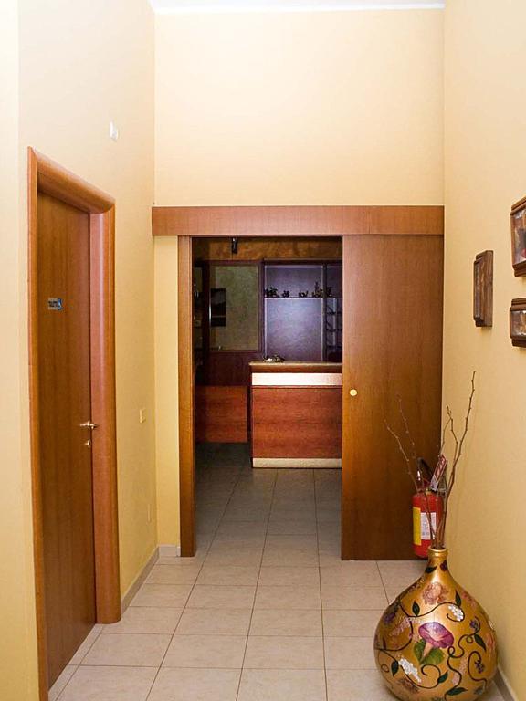 ليزينا Albergo L'Approdo المظهر الخارجي الصورة