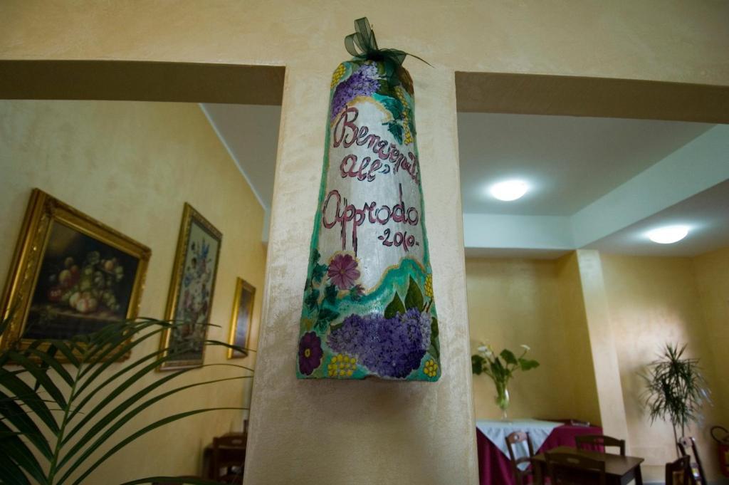 ليزينا Albergo L'Approdo المظهر الخارجي الصورة